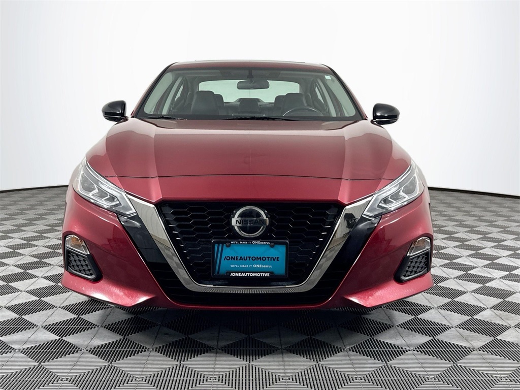2019 Nissan Altima 2.5 SR photo 3