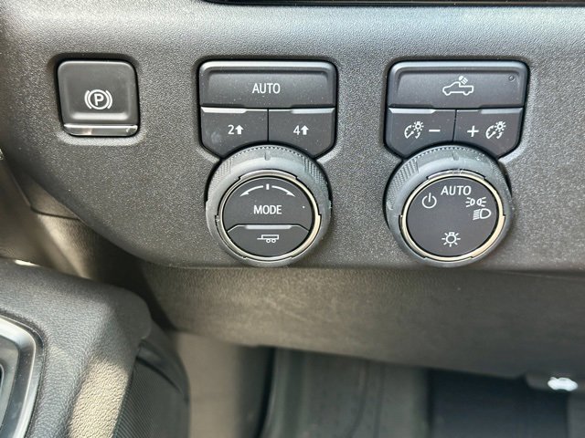 2025 Chevrolet Silverado 1500 LT photo 29