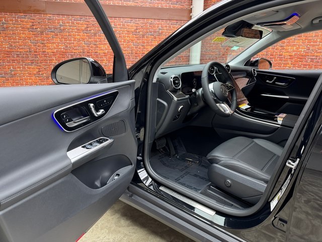 2025 Mercedes Benz GLC 350e 4MATIC photo 9