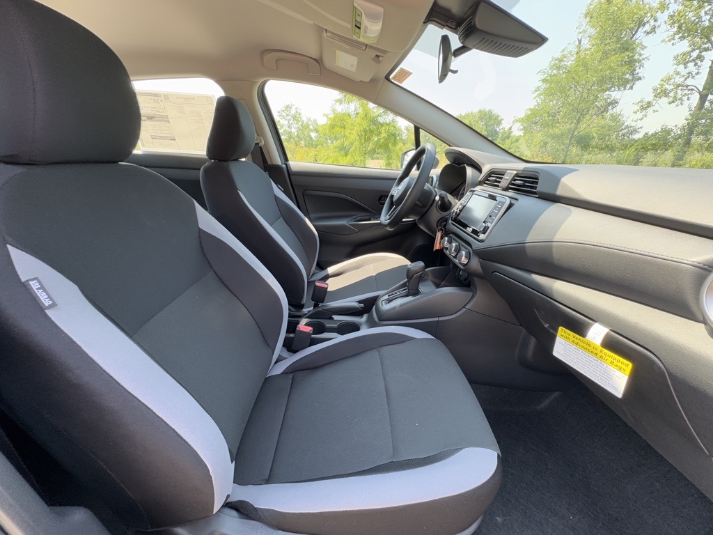 2025 Nissan Versa S photo 25