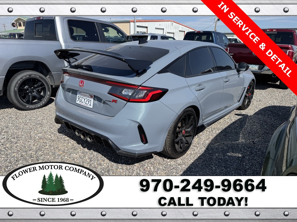 2023 Honda Civic Type R photo 3