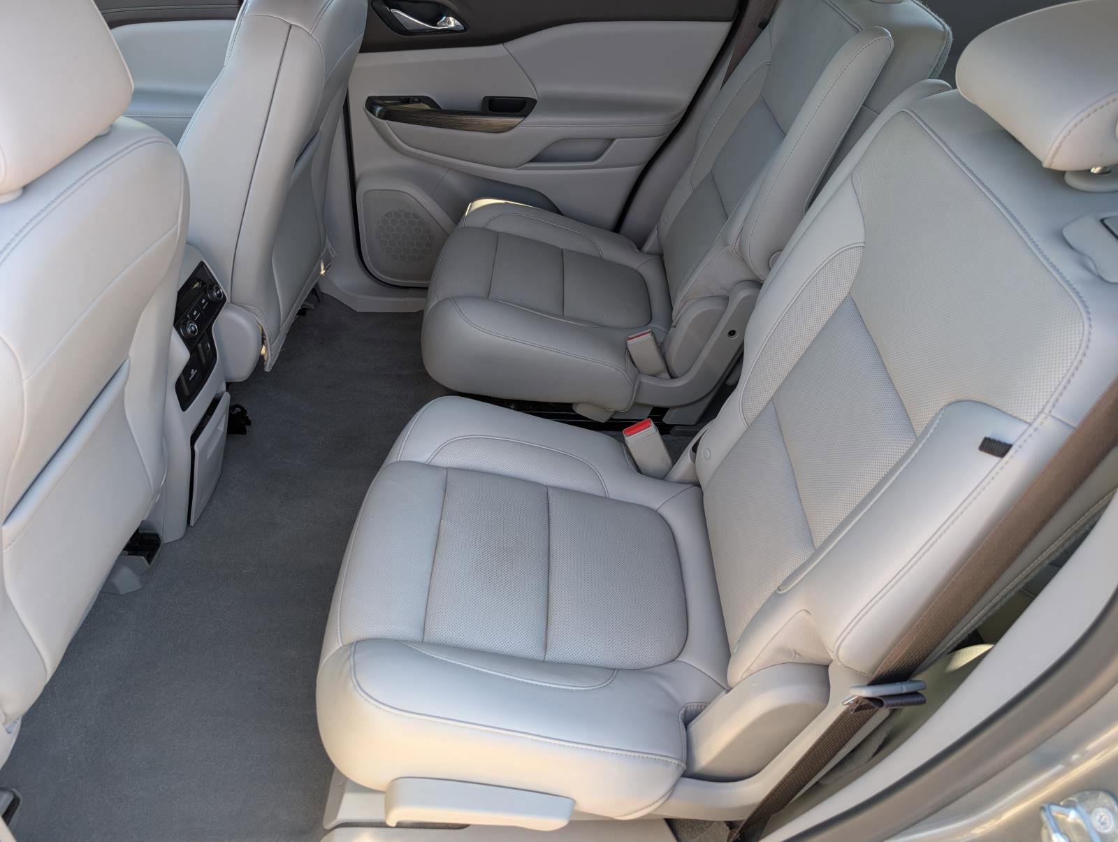 2019 Gmc Acadia SLT photo 29