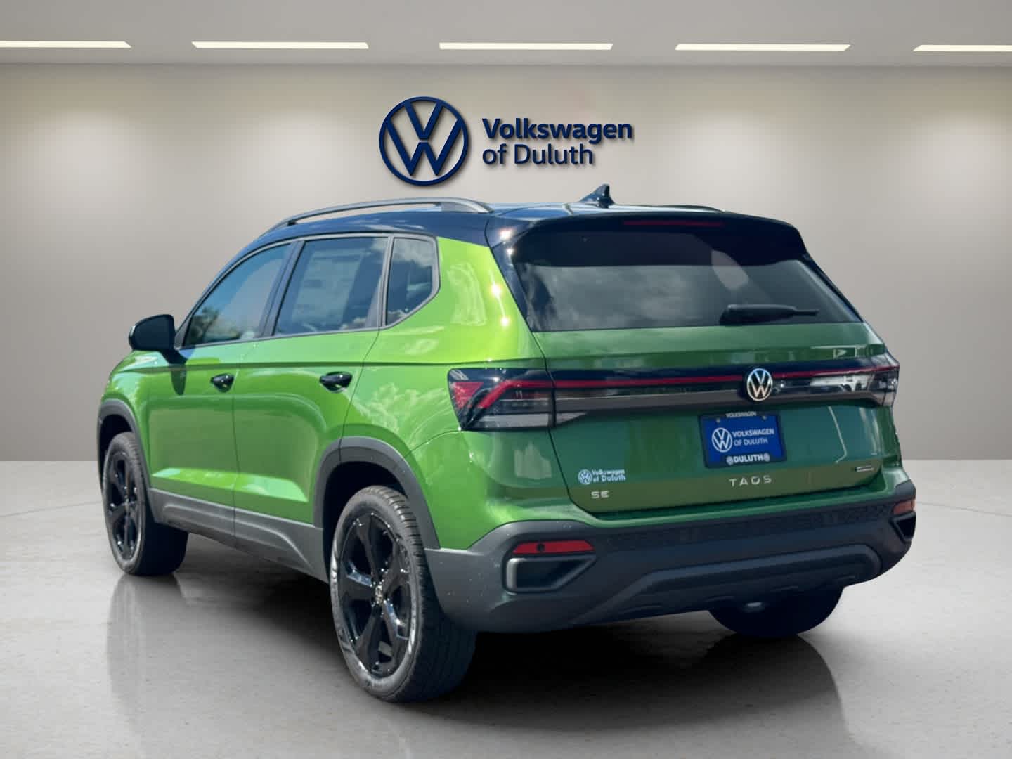 2025 Volkswagen Taos SE photo 2