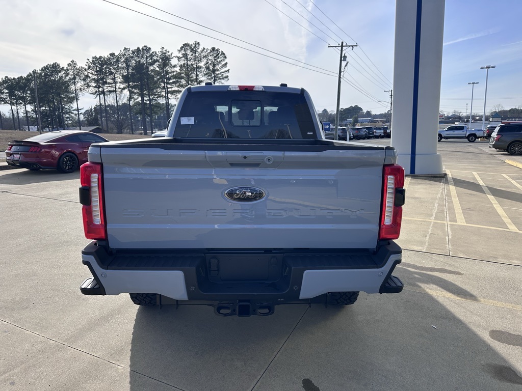 2025 Ford F-250 photo 3