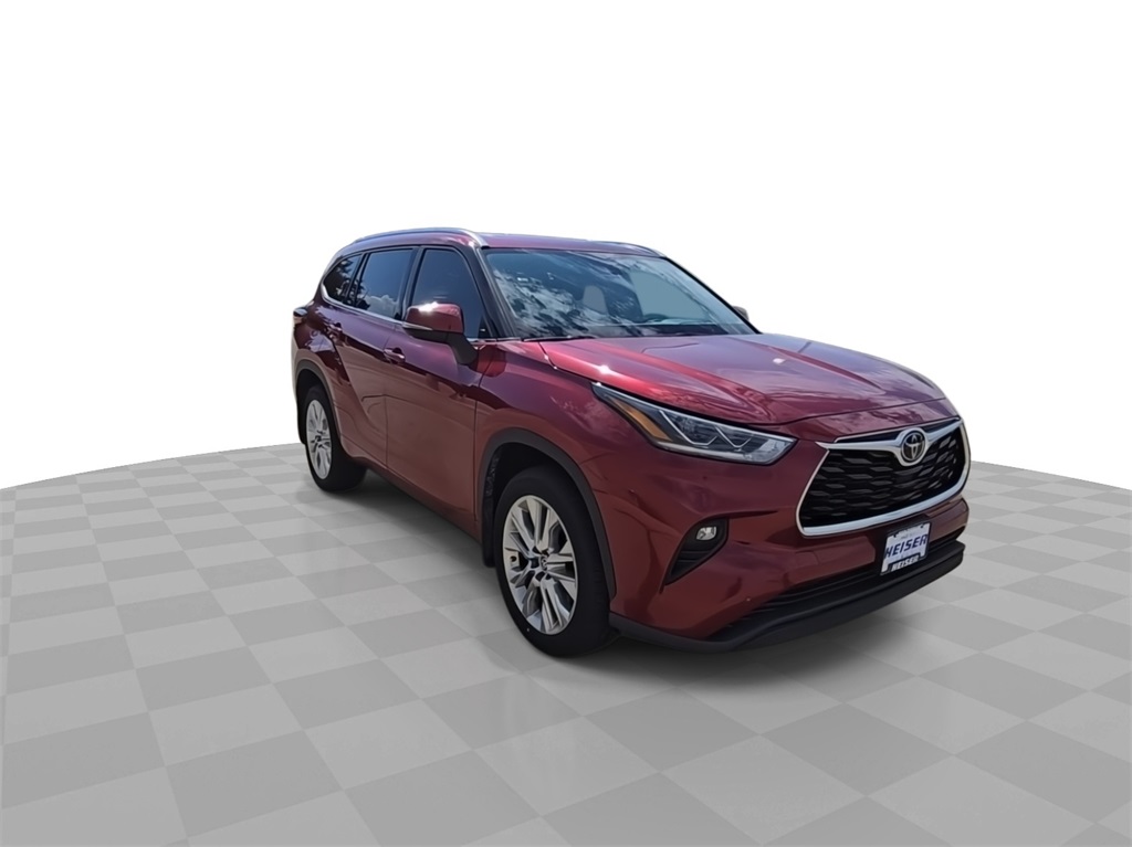 2021 Toyota Highlander Limited photo 2