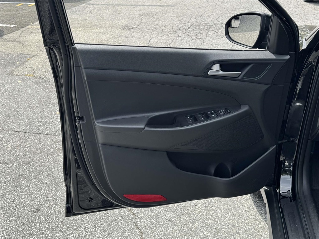 2021 Hyundai Tucson SE photo 12