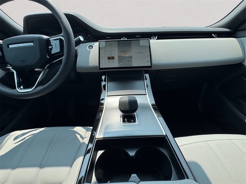 2026 Land Rover Range Rover Evoque S photo 11