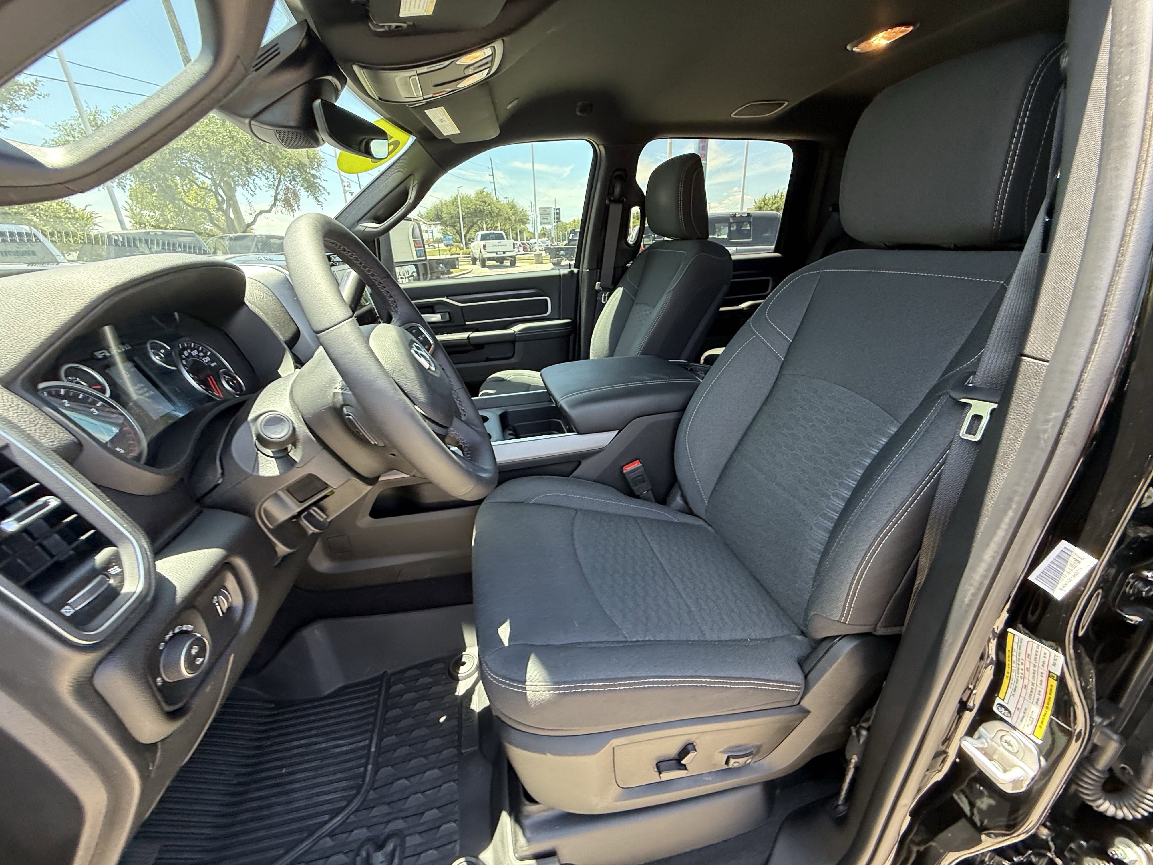 2025 Ram 2500 Lone Star photo 9