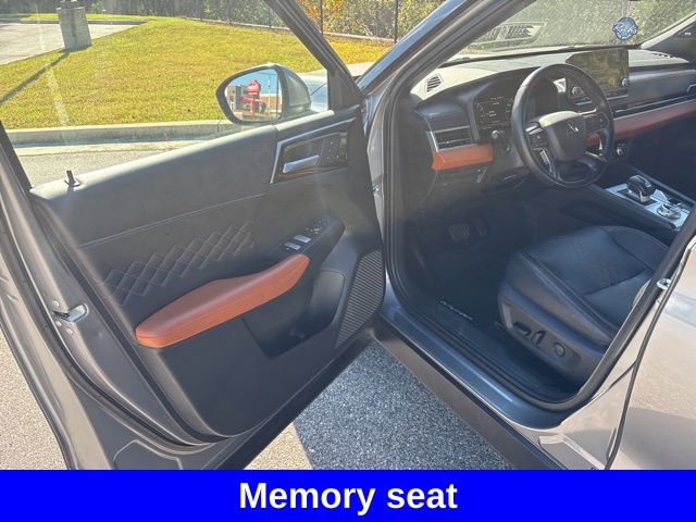 2023 Mitsubishi Outlander SEL photo 4