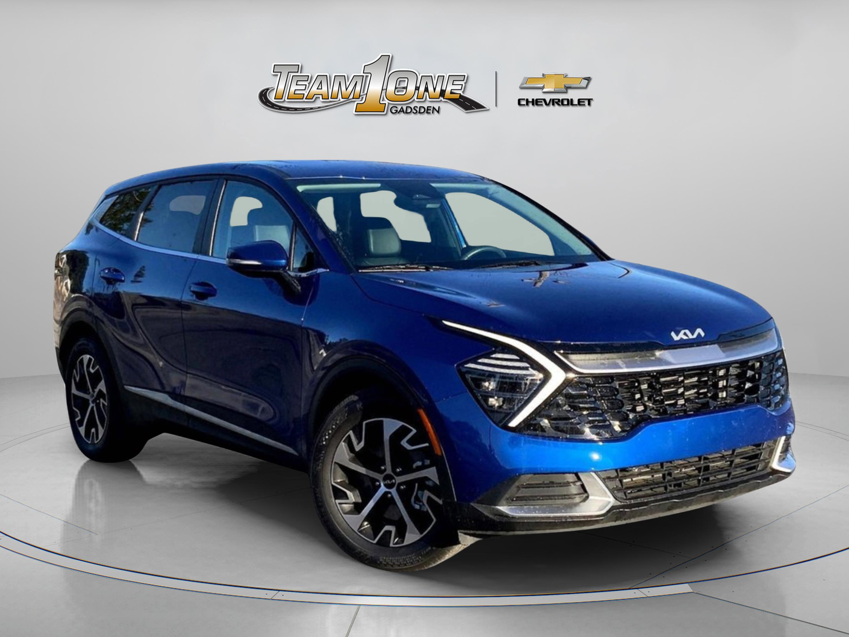 2024 Kia Sportage EX's photo