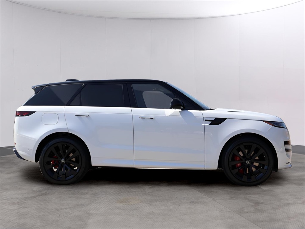 2025 Land Rover Range Rover Sport SE photo 4