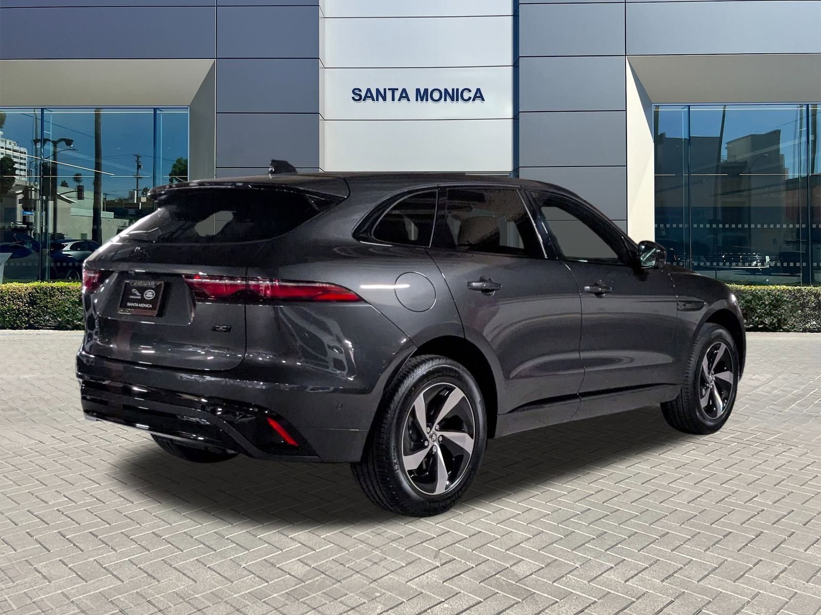 2026 Jaguar F-PACE P250 R-Dynamic S photo 2