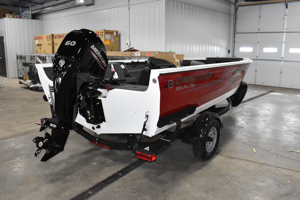 New 2023 Crestliner 1650 Pro Tiller Boat in Sioux Falls A302A Vern Eide