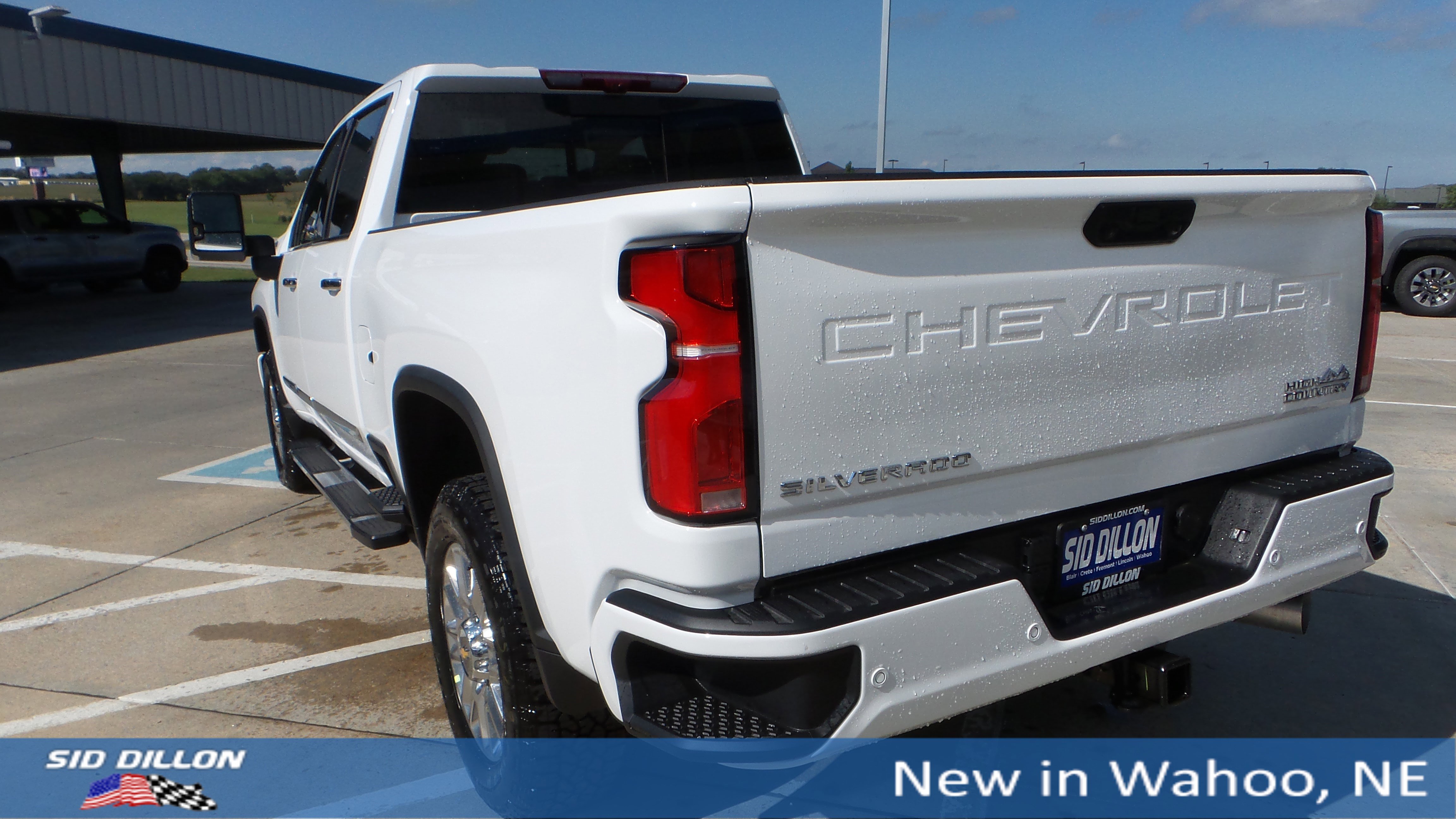 2025 Chevrolet Silverado 3500HD High Country photo 3