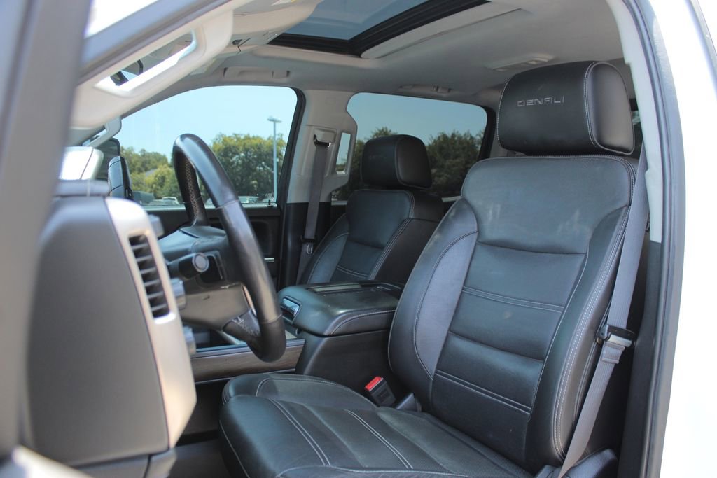 2017 Gmc Sierra 2500 HD Denali photo 12