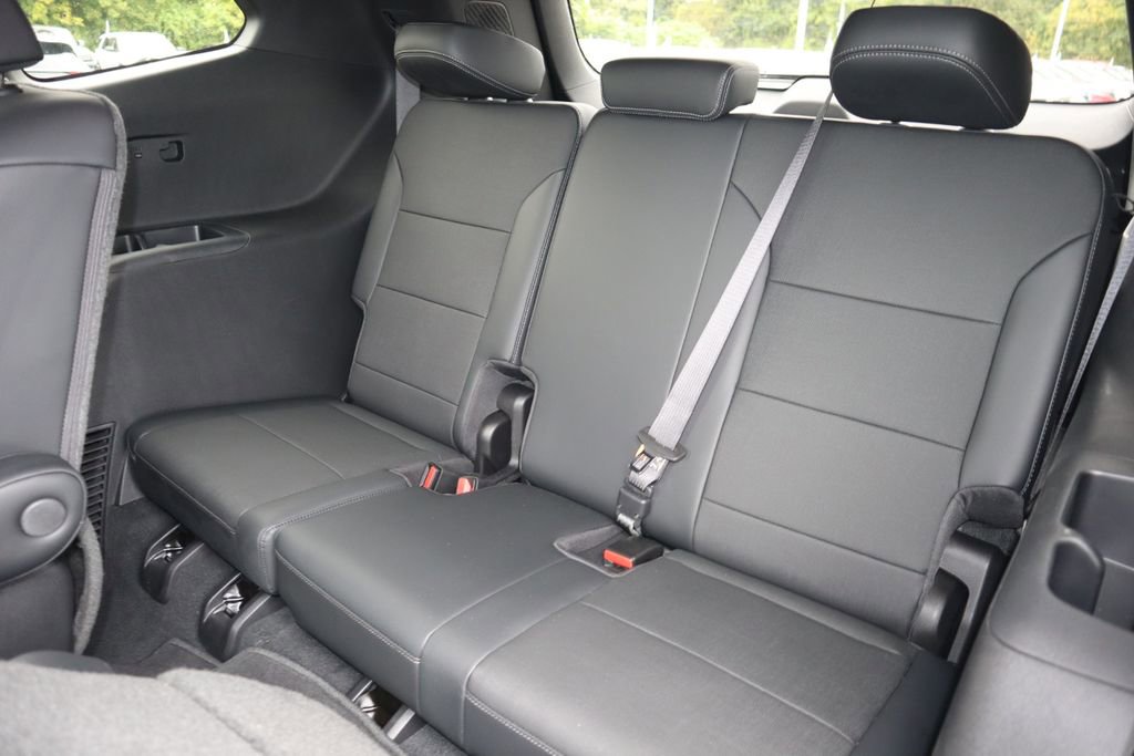 2025 Buick Enclave Preferred photo 18