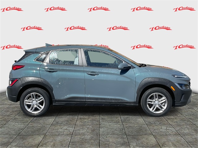2022 Hyundai Kona SEL SE photo 2