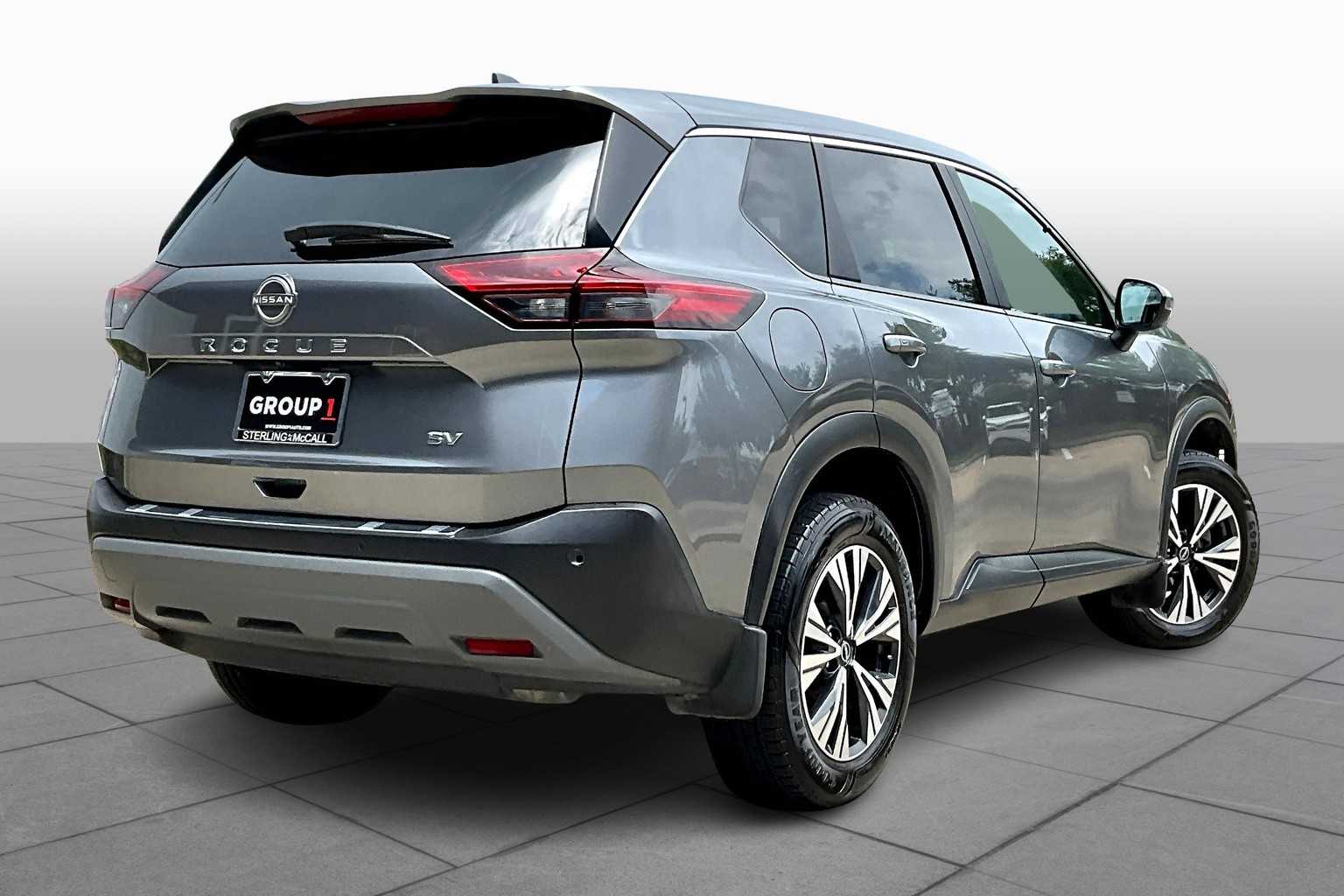 2023 Nissan Rogue SV photo 11