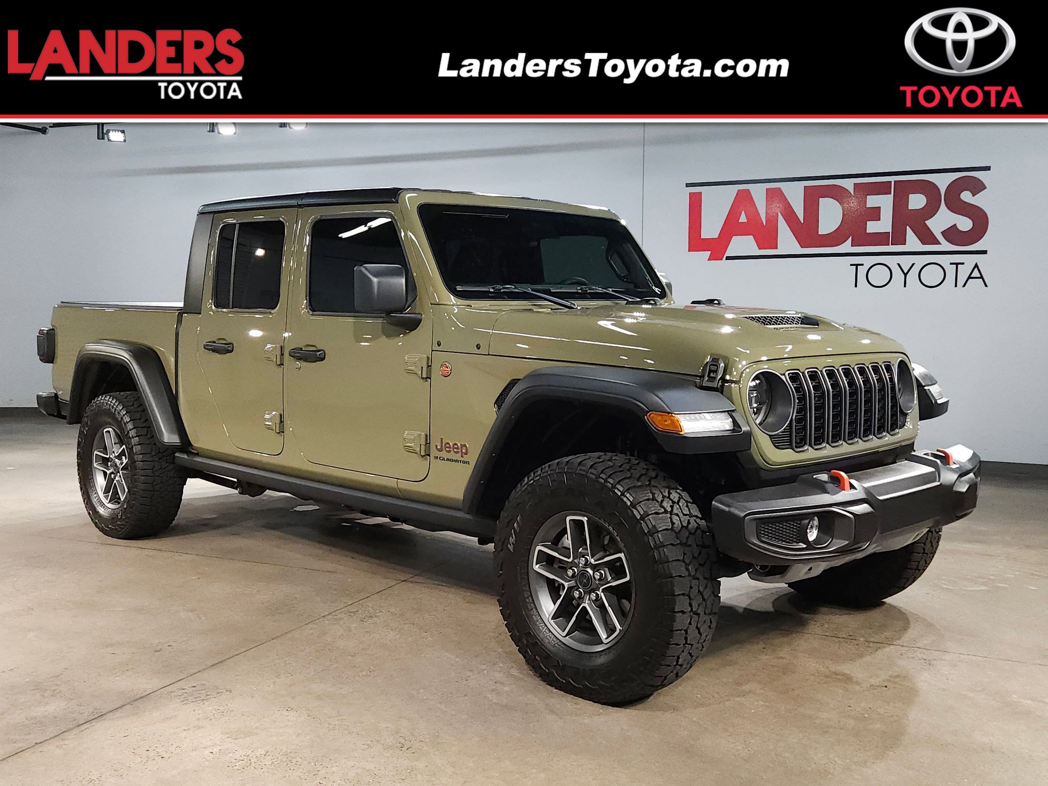 2025 Jeep Gladiator Mojave's photo