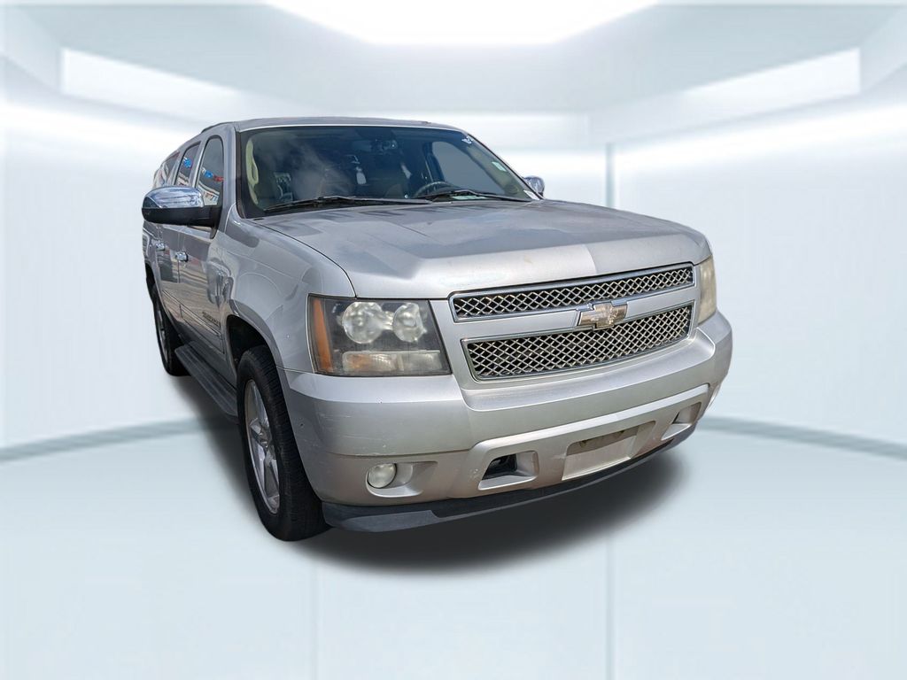 2011 Chevrolet Suburban 1500 LTZ photo 3