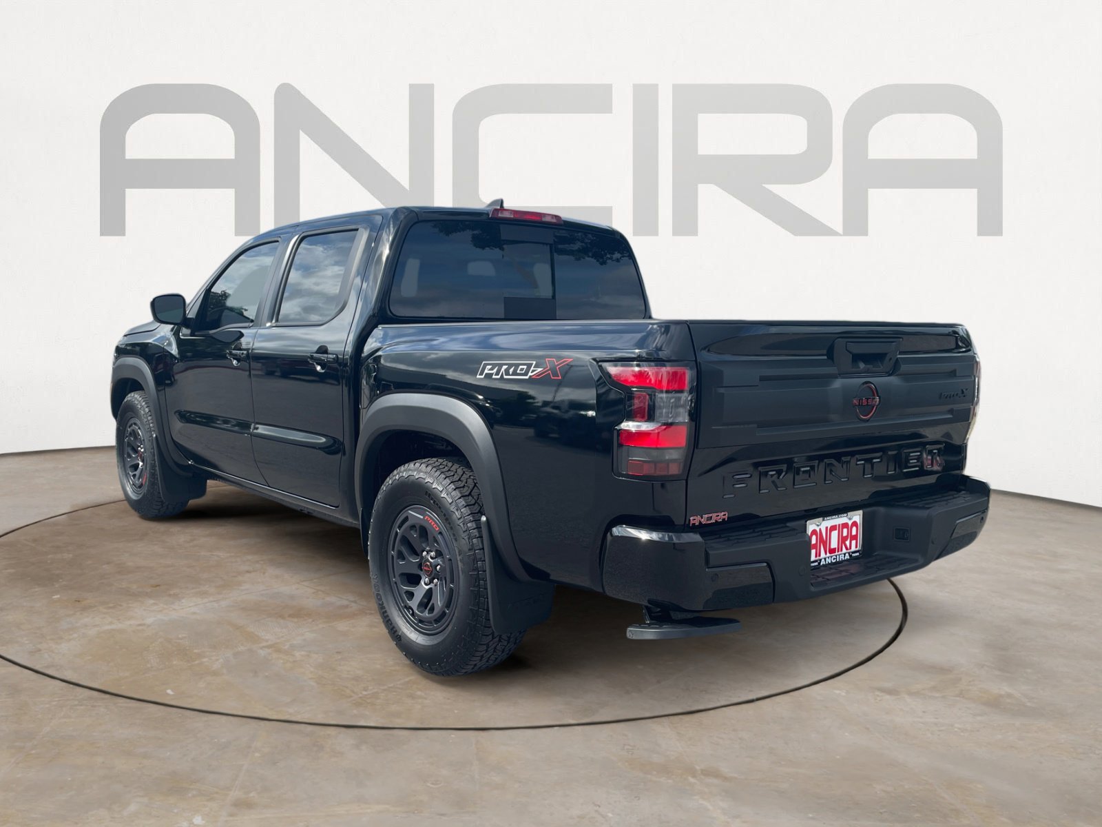 2025 Nissan Frontier PRO-X photo 3