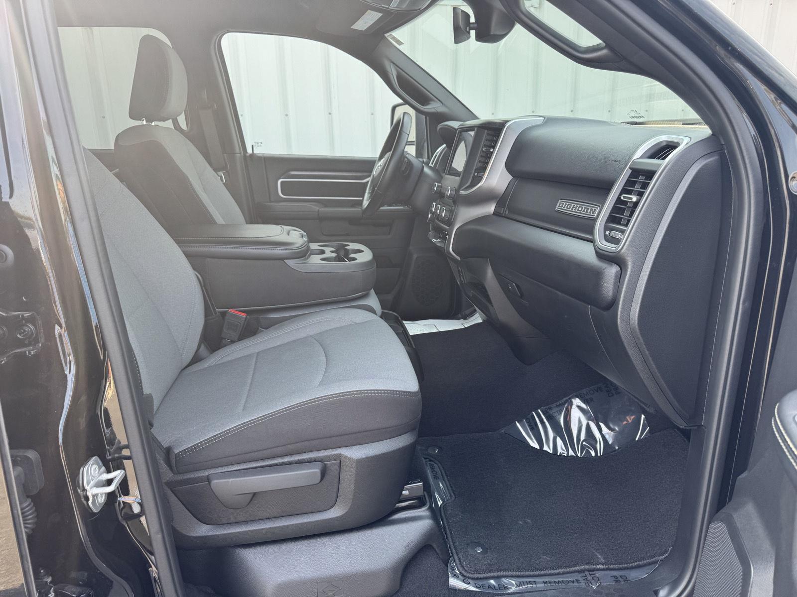 2024 Ram 2500 Big Horn photo 10