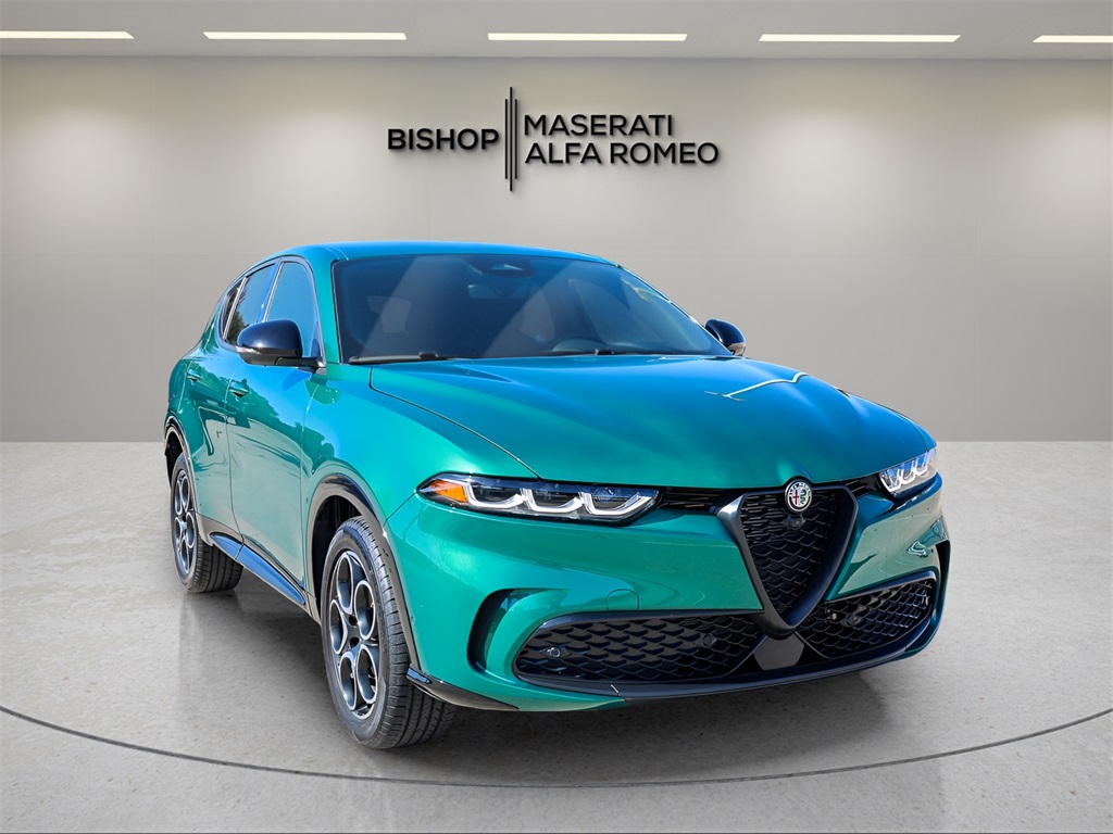 2025 Alfa Romeo Tonale Base's photo