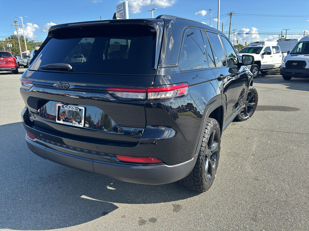 2023 Jeep Grand Cherokee Limited photo 5