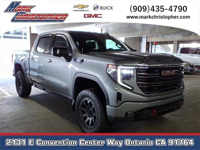 2023 GMC Sierra 1500 AT4's photo