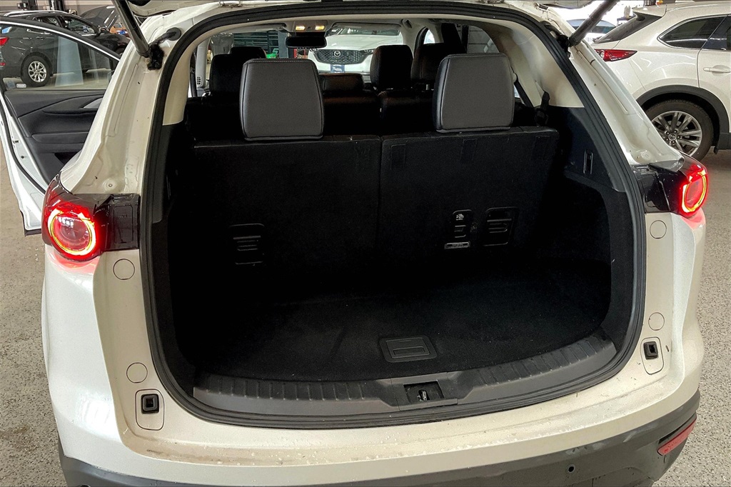 2022 Mazda CX-9 Touring photo 26