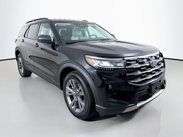 2026 Ford Explorer Active's photo