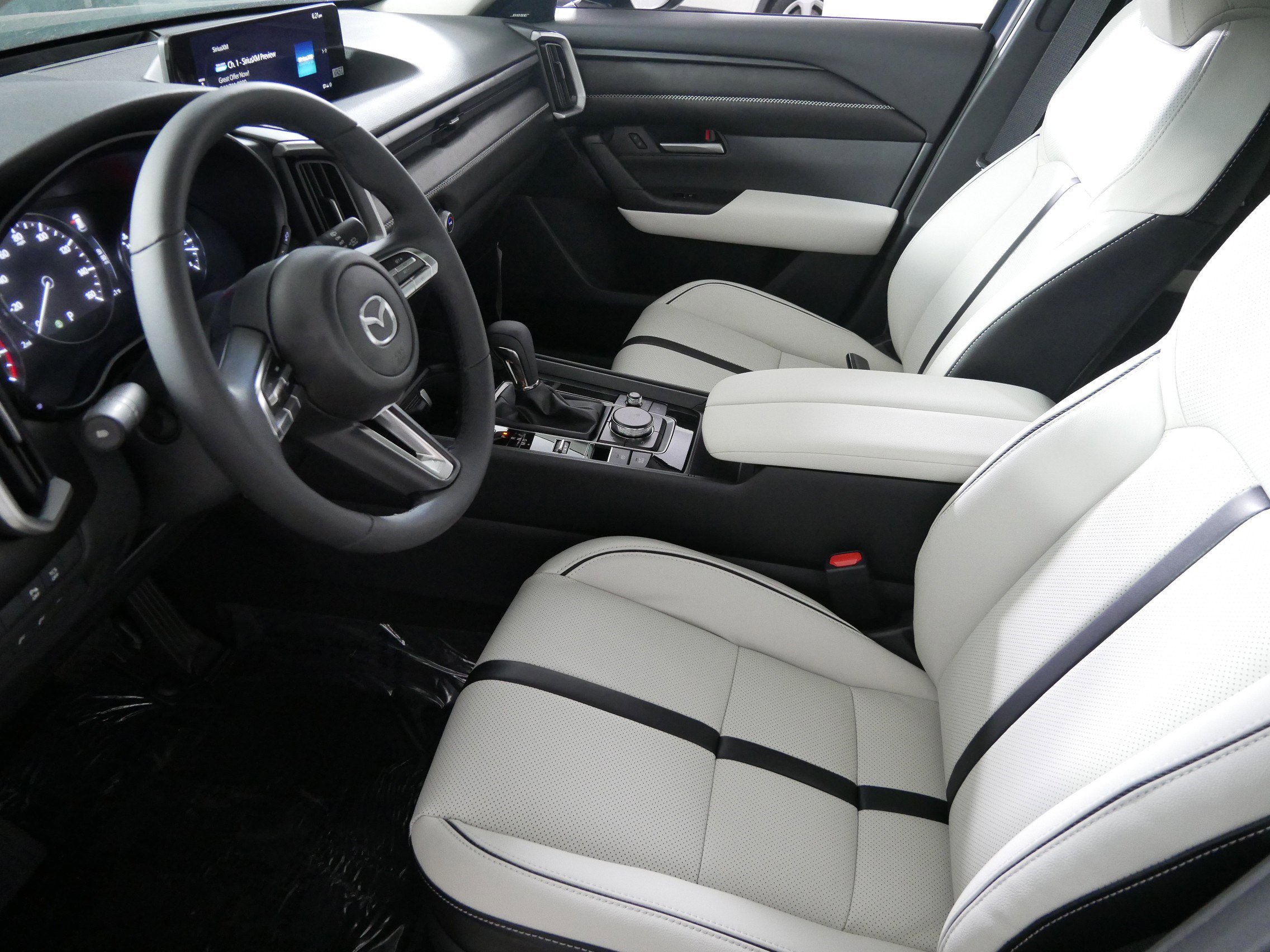 2026 Mazda CX-50 2.5 S Premium photo 3