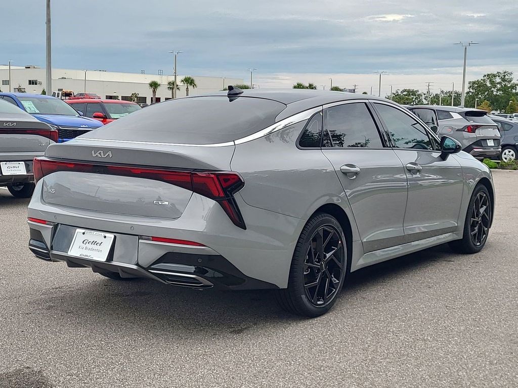 2026 Kia K5 GT-Line photo 5