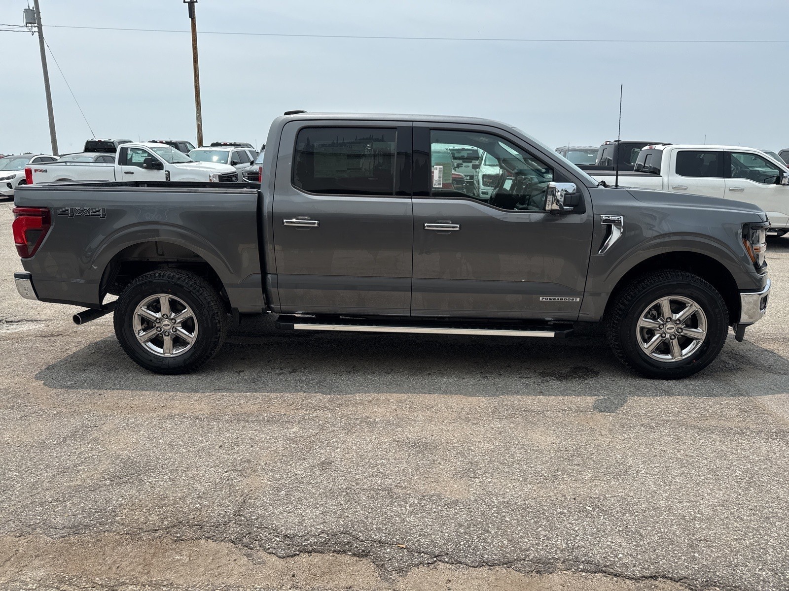 2025 Ford F-150 XLT photo 4