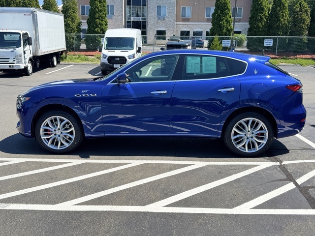 2022 Maserati Levante GT photo 4