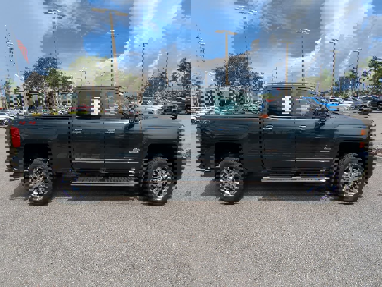 2018 Chevrolet Silverado 2500HD High Country photo 4