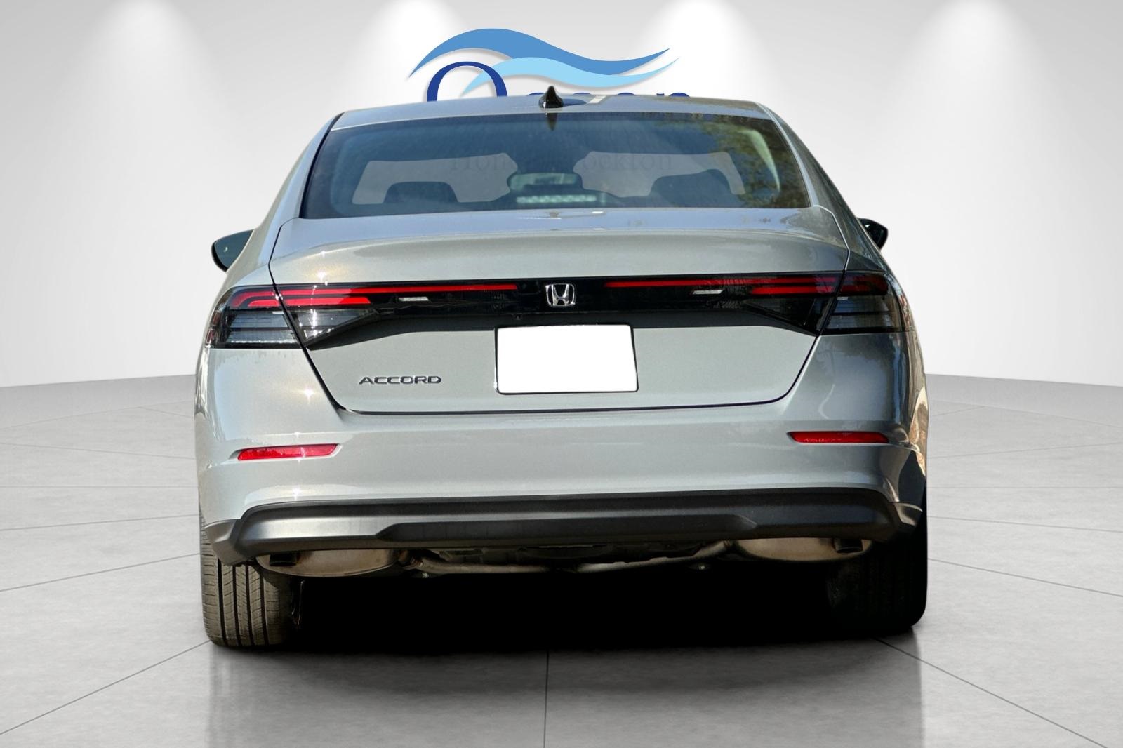 2025 Honda Accord SE photo 3