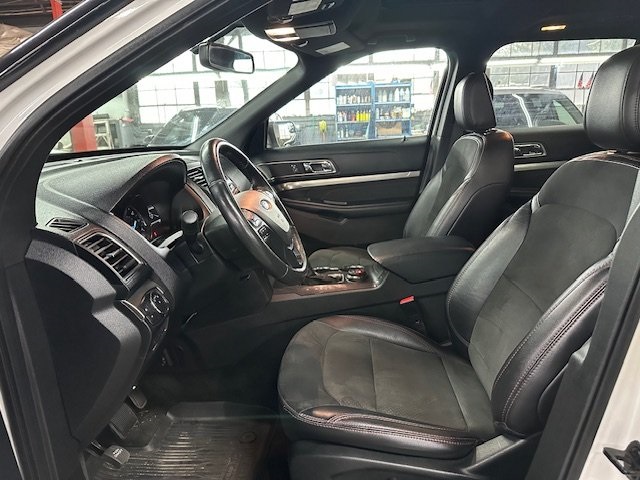 2018 Ford Explorer XLT photo 7