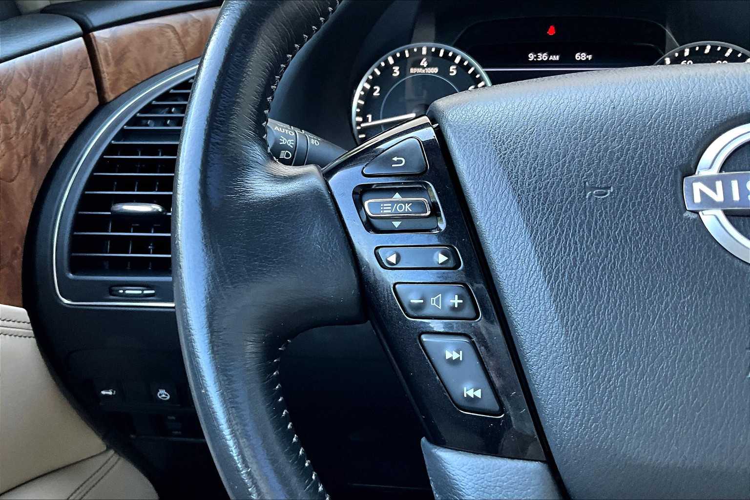 2023 Nissan Armada SL photo 23