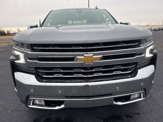 2022 Chevrolet Silverado 1500 LTZ photo 2