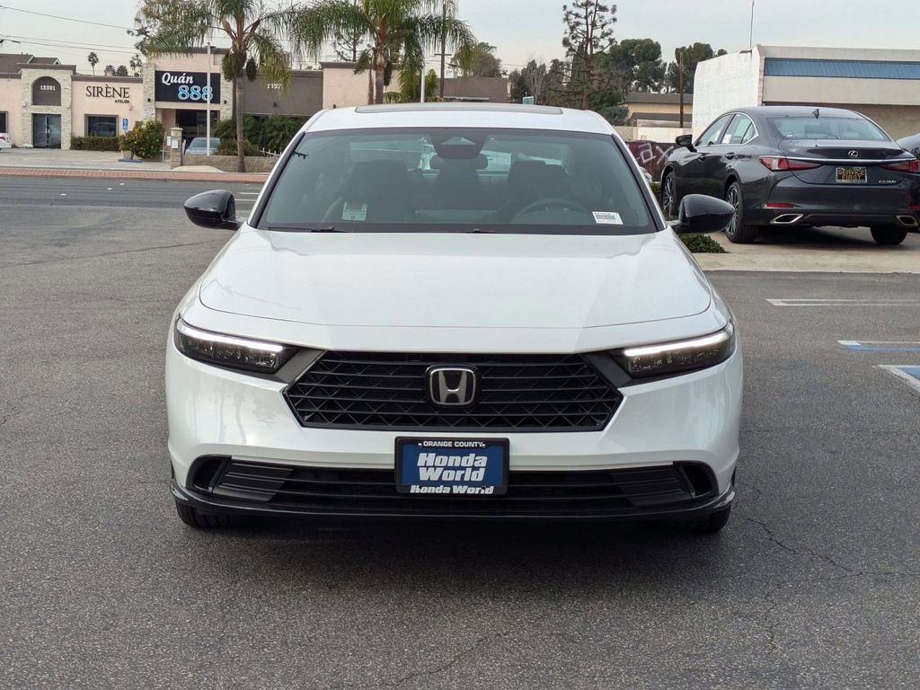 2025 Honda Accord Hybrid Sport-L photo 2