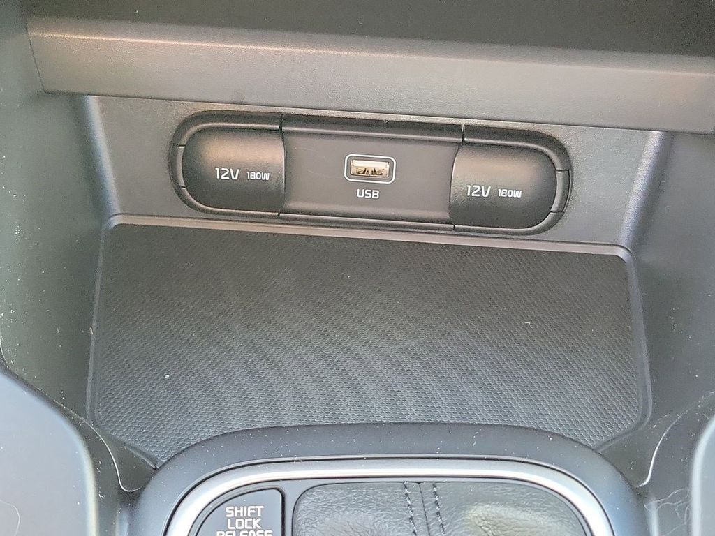 2025 Kia Soul LX S photo 21