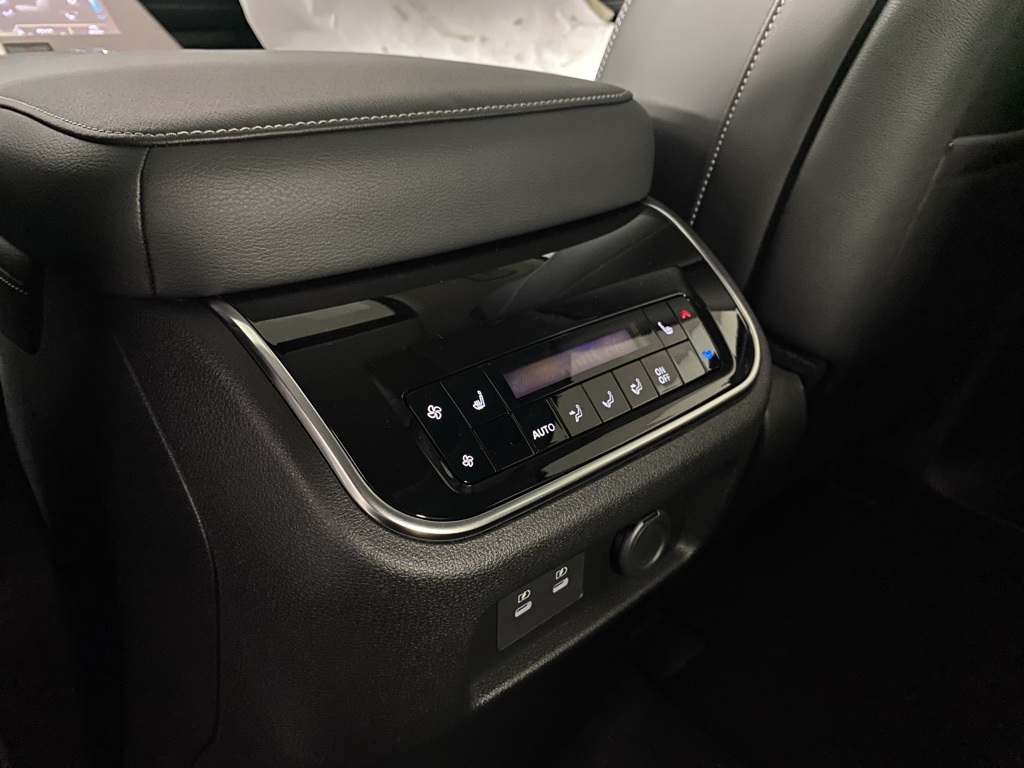 2026 Infiniti QX80 Pure photo 27
