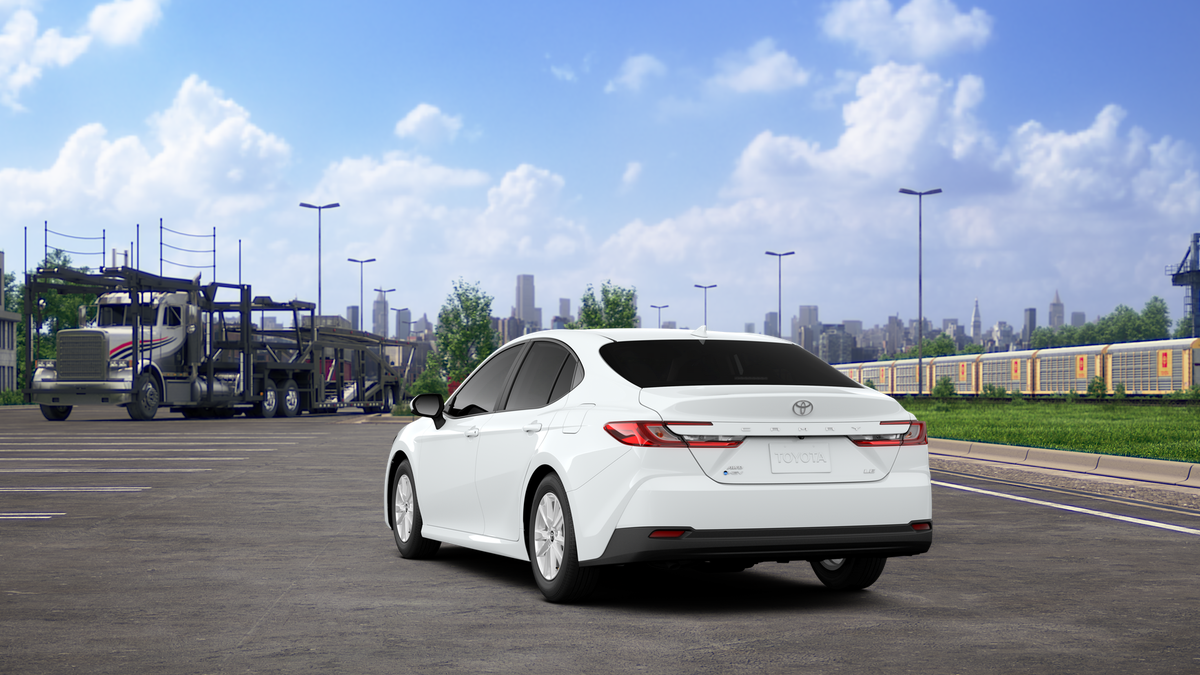 2025 Toyota Camry LE photo 6