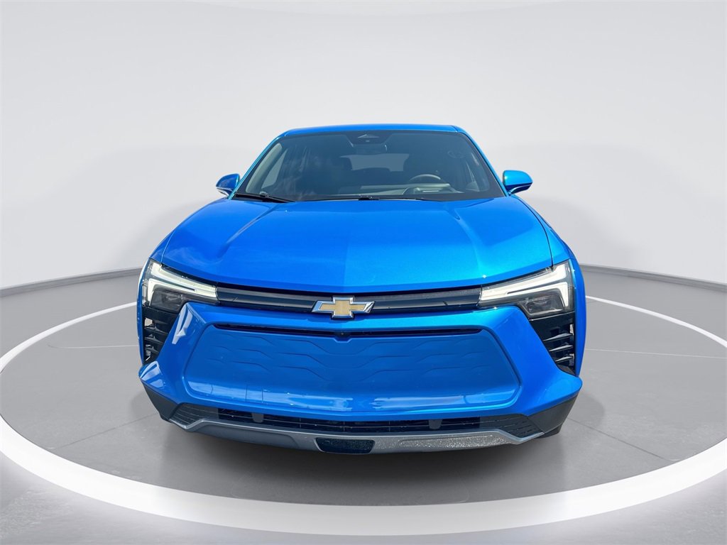2025 Chevrolet Blazer EV photo 3