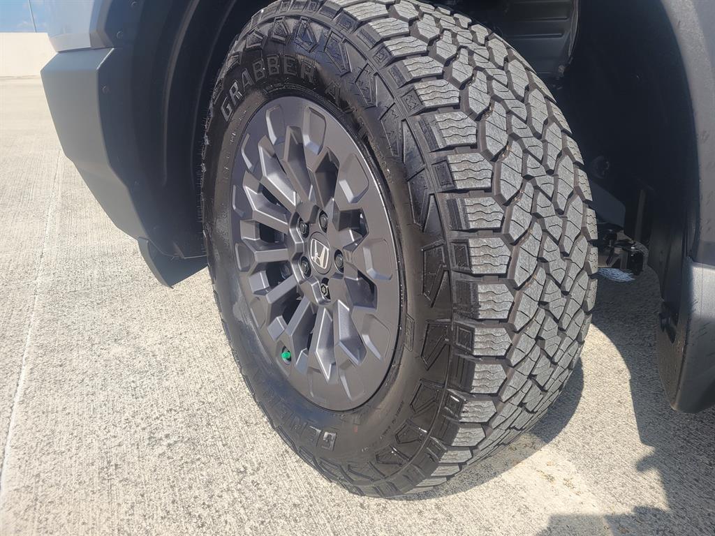 2026 Honda Passport TrailSport photo 8