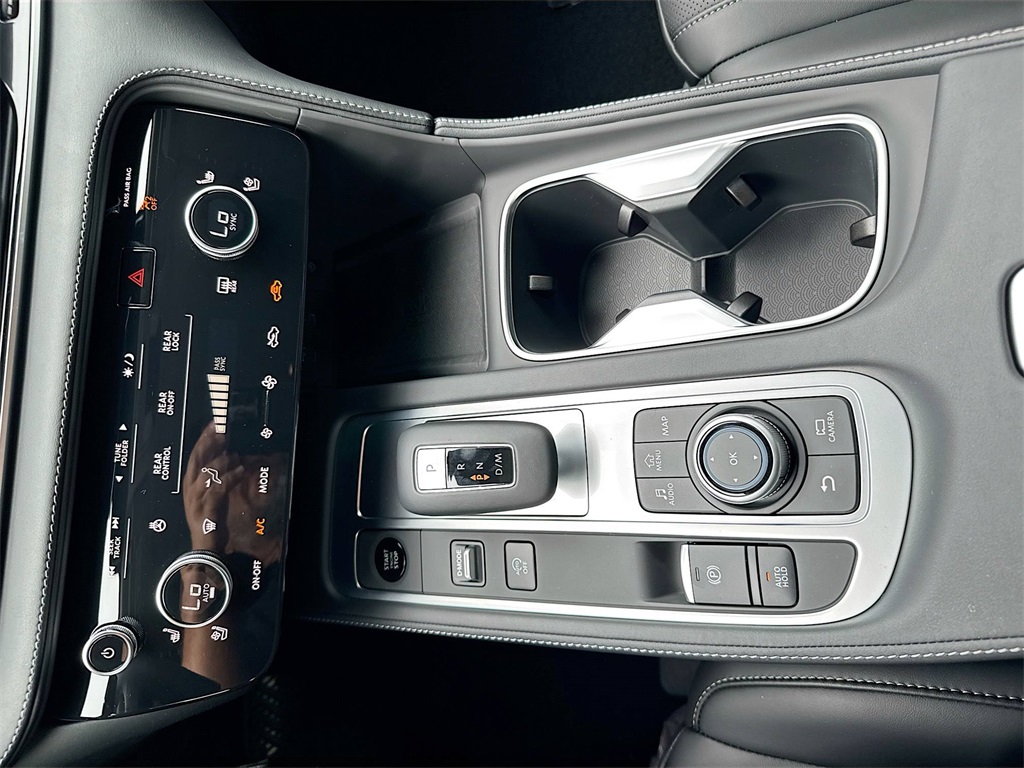 2026 Infiniti QX60 Luxe photo 19