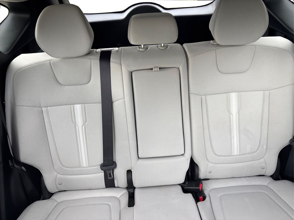 2025 Hyundai Tucson SEL photo 16