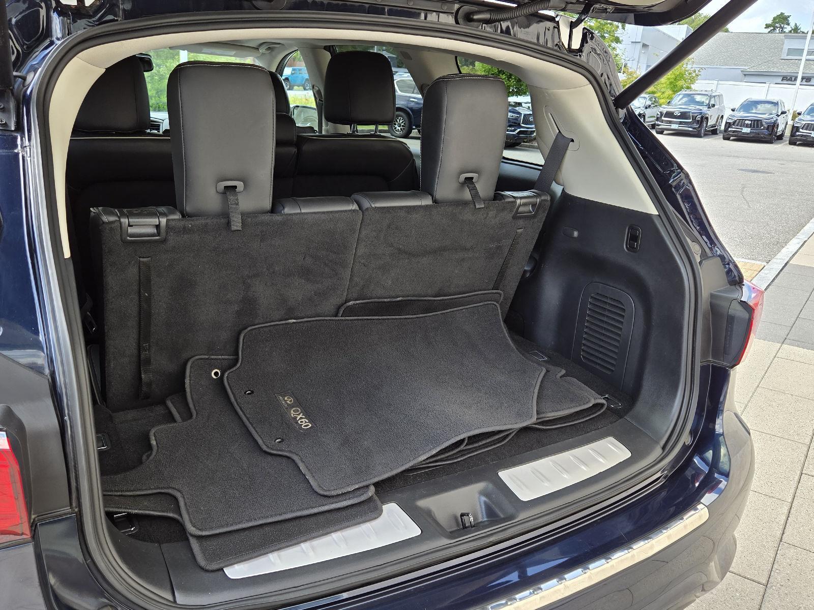2019 Infiniti QX60 Luxe photo 16