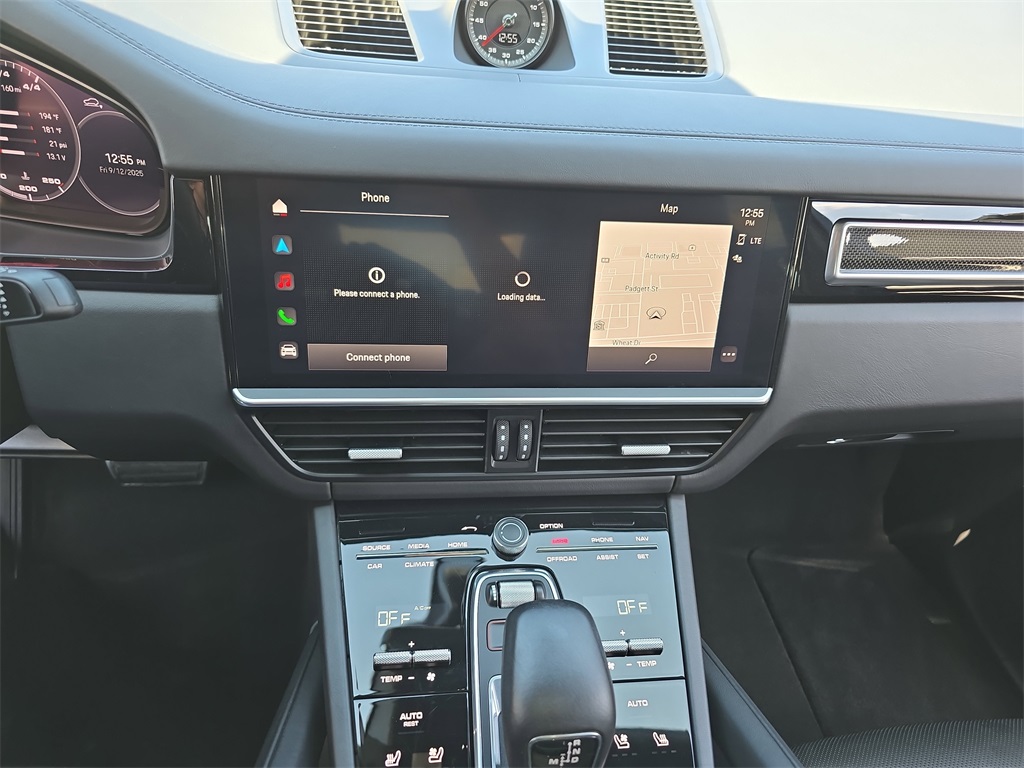 2022 Porsche Cayenne Coupe GTS photo 21